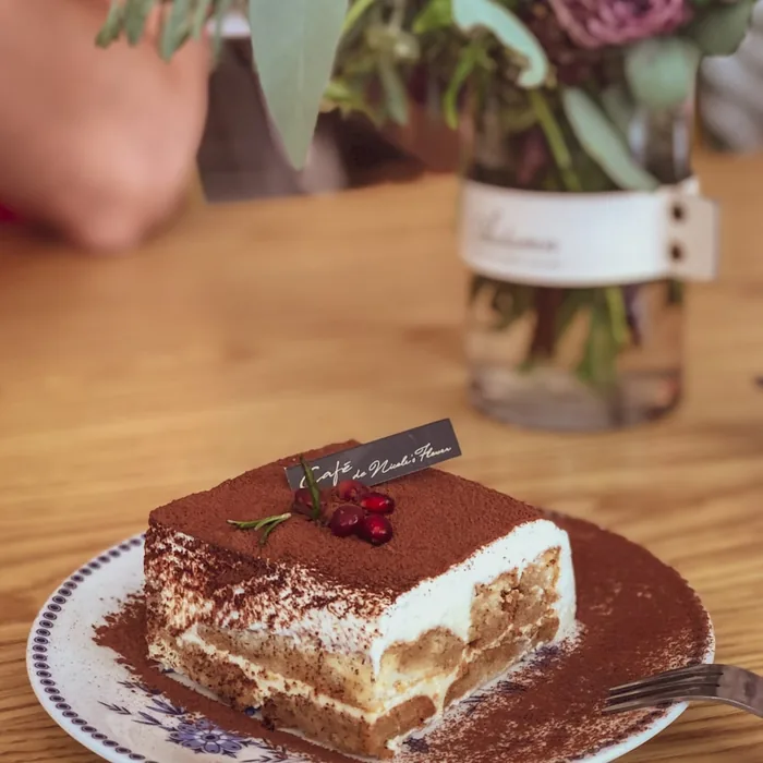 Tiramisu ohne Zucker mit Kakaopulver